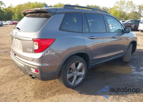 2020 Honda Passport Awd Touring z USA, uszkodzony, nr VIN 5FNYF8H94LB001645